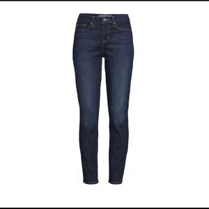 Signature Levi Strauss mid rise slim